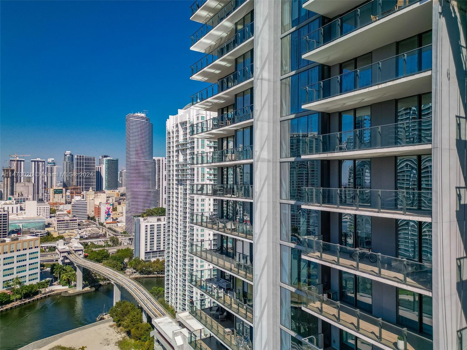 REACH CONDO - Residential