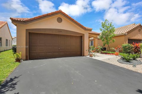Photo of 1525 Estancia Cir, Weston, FL 33327 (MLS # A11844922) Photo of 1525 Estancia Cir, Weston, FL 33327 (MLS # A11844922)