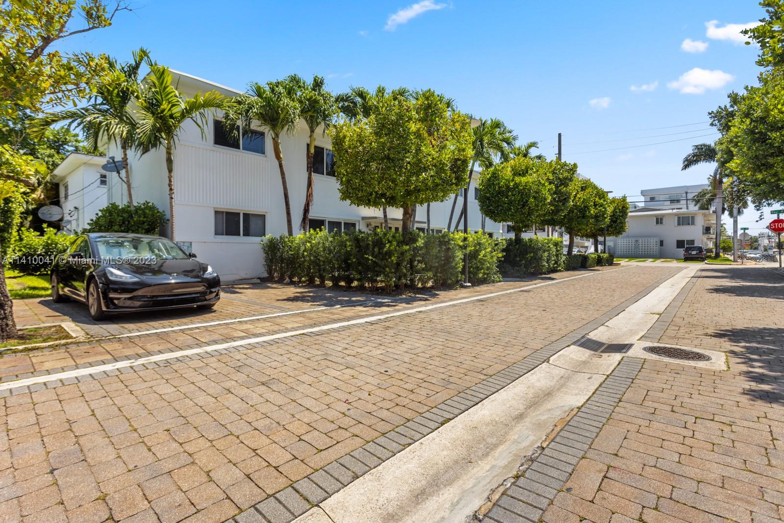 1600 Bay Road - Residential Income