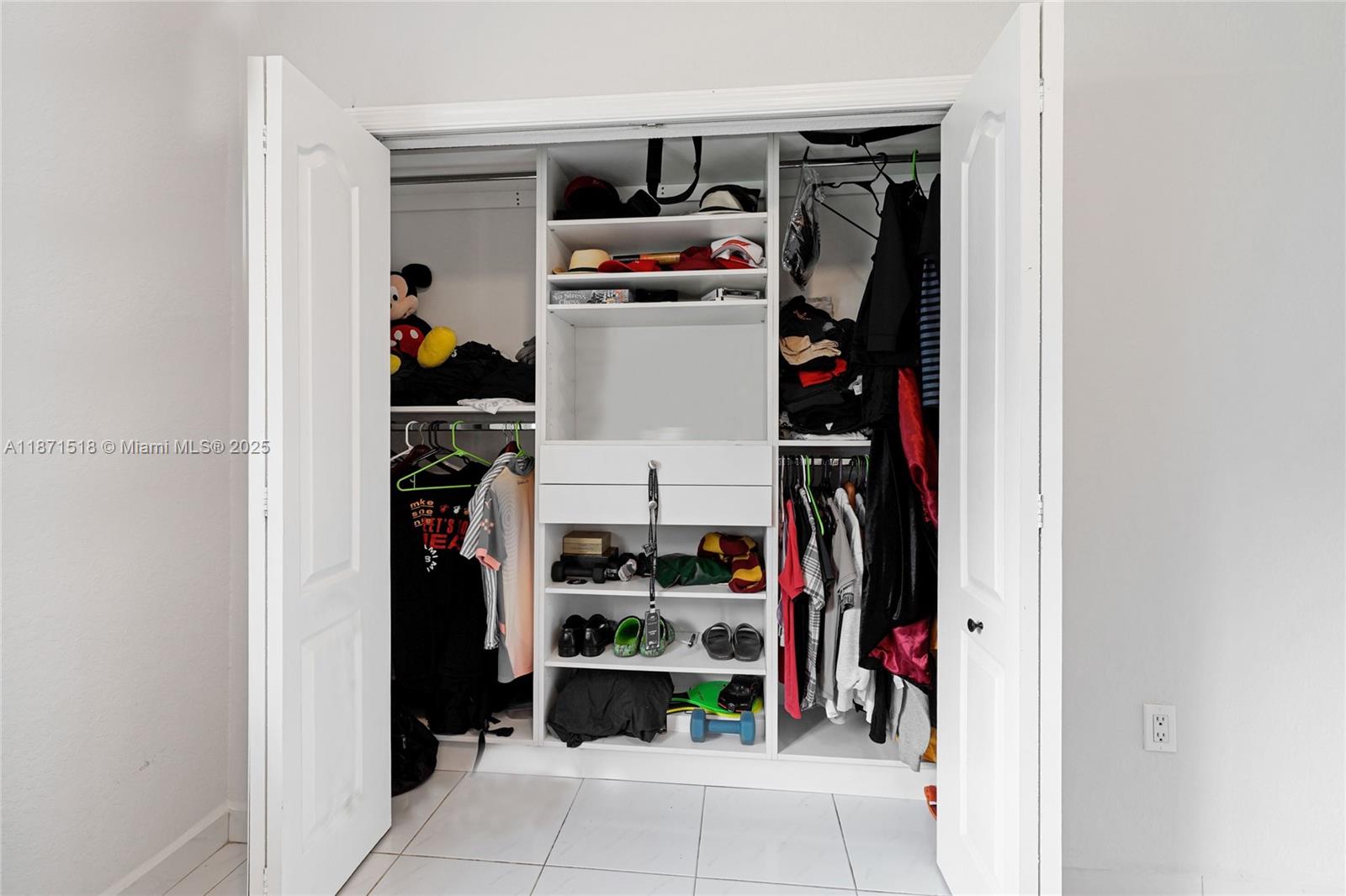 AVALON ESTATES - Residential