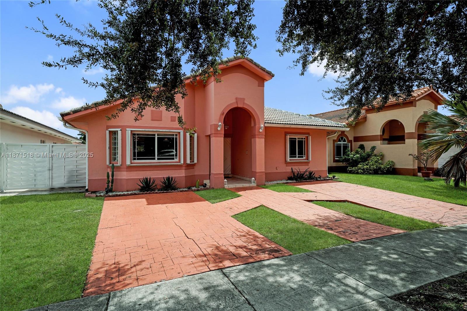 AVALON ESTATES - Residential