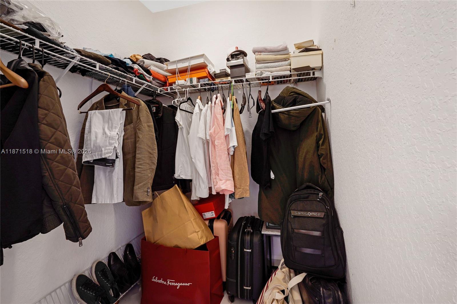 AVALON ESTATES - Residential