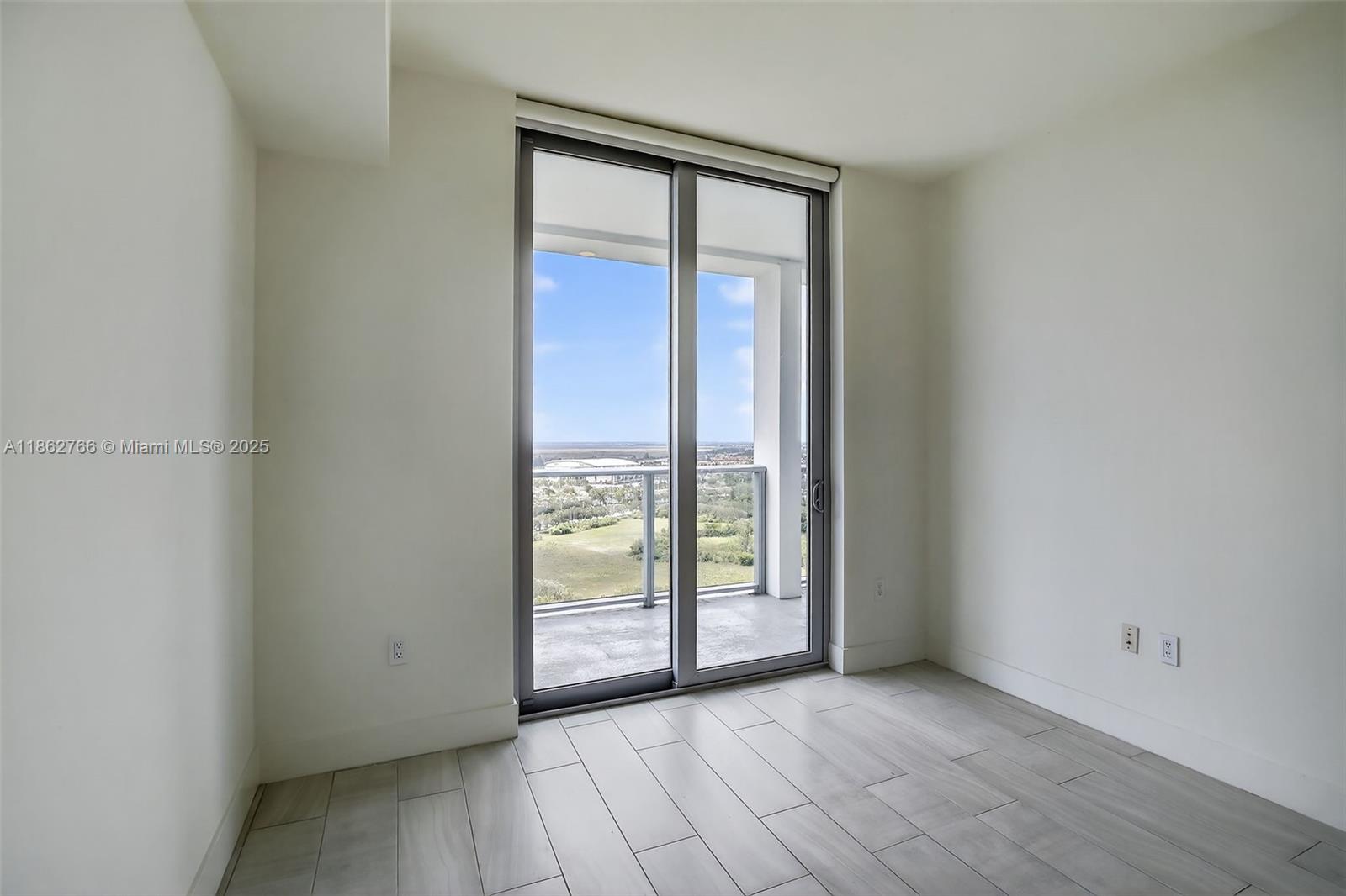 METROPICA NORTH TOWER ONE - Residential Lease