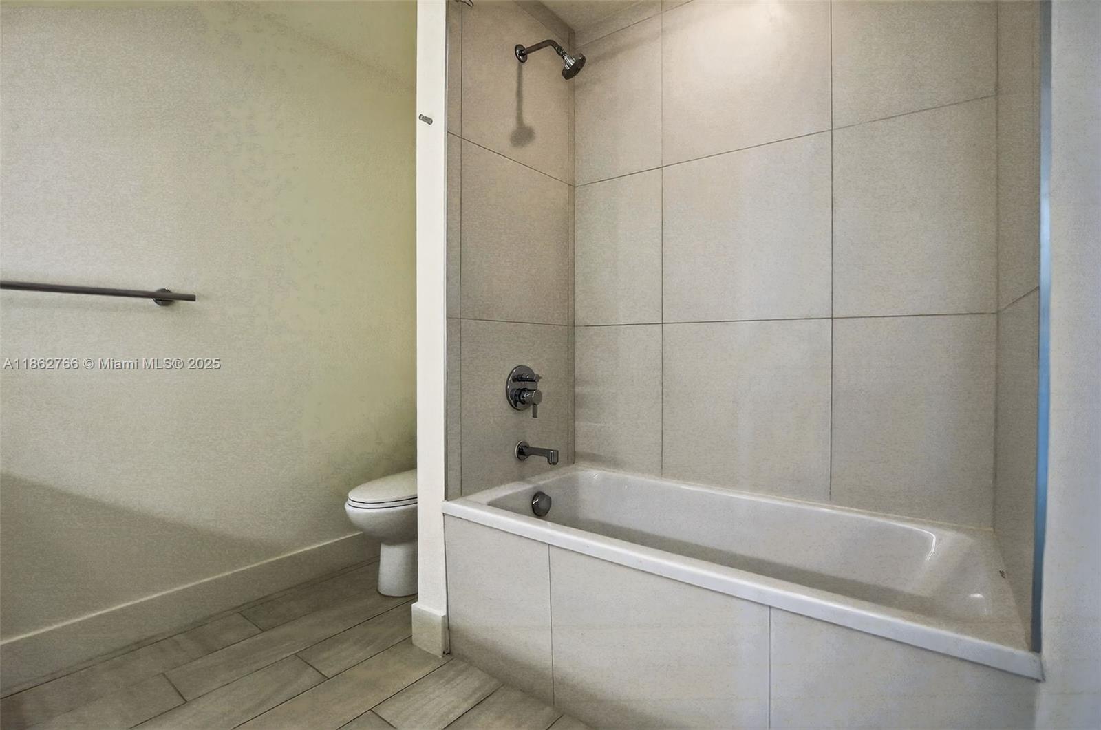 METROPICA NORTH TOWER ONE - Residential Lease