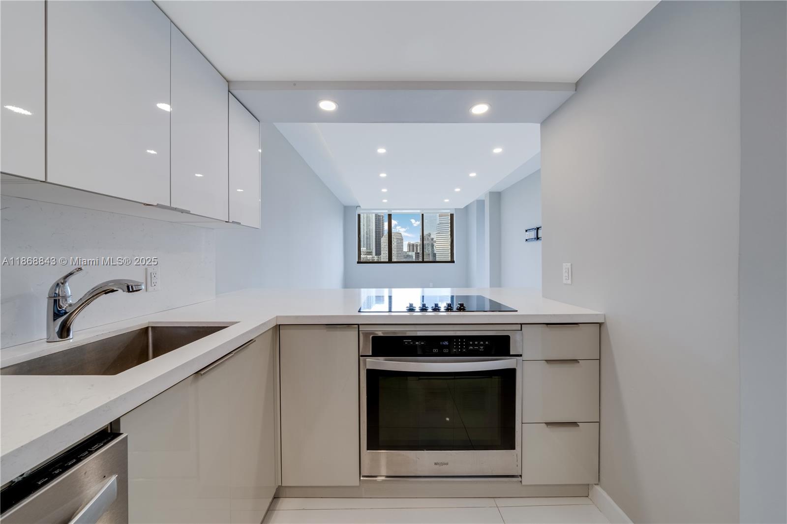 540 Brickell Key Dr 1809