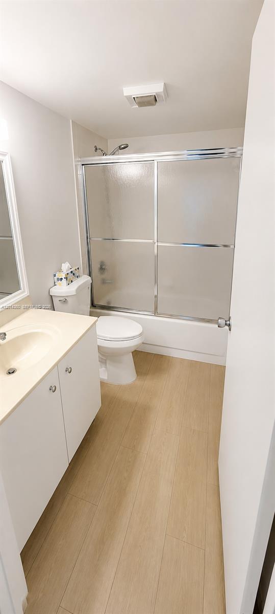 HAWTHORNE AT CENTURY VILL - Residential Lease