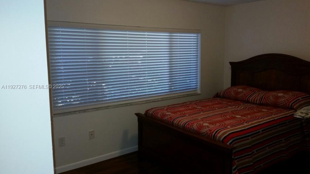 DORAL CHASE - Residential Lease