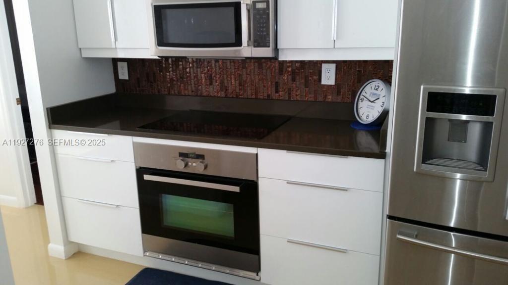 DORAL CHASE - Residential Lease