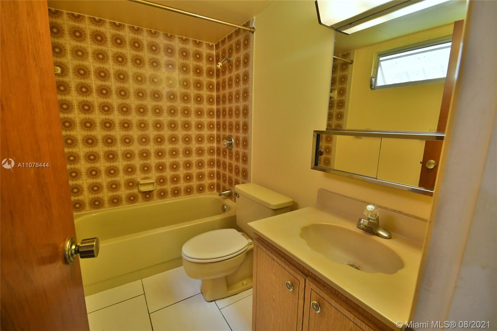 LOYOLA ESTATES - Residential