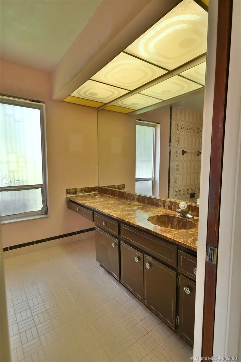 LOYOLA ESTATES - Residential