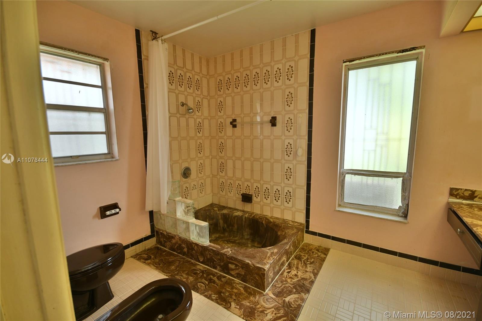 LOYOLA ESTATES - Residential