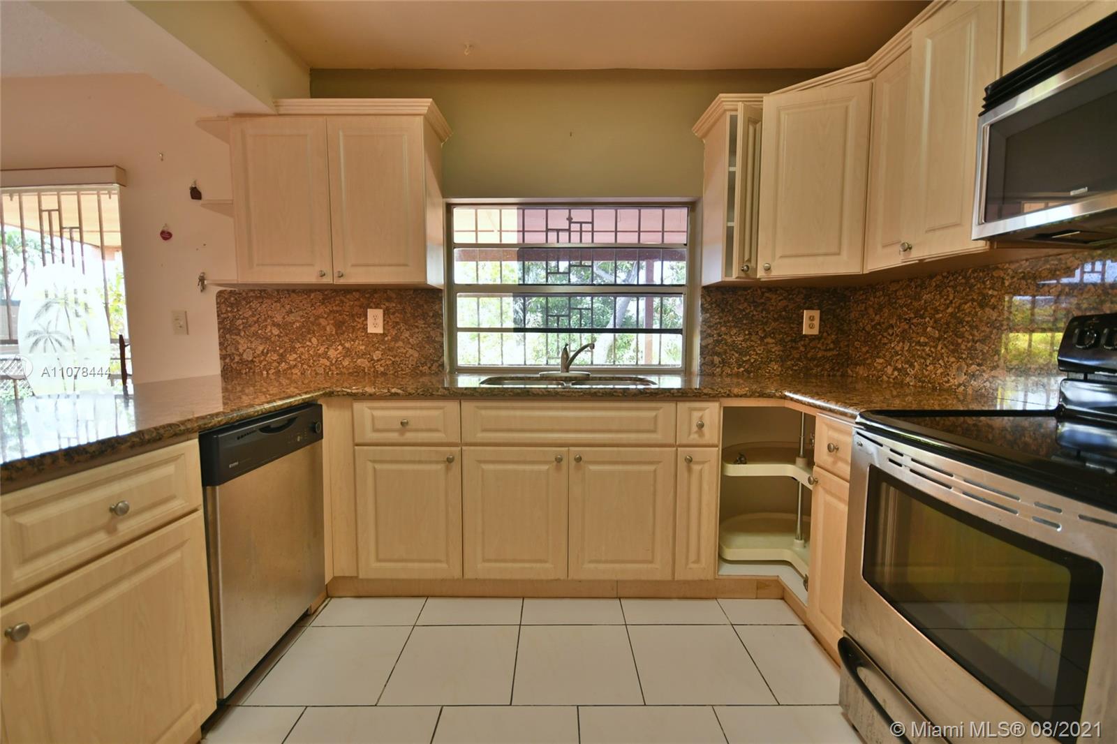 LOYOLA ESTATES - Residential