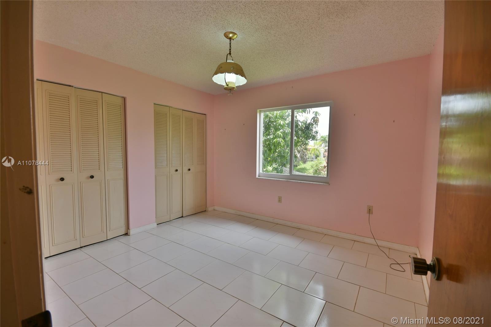 LOYOLA ESTATES - Residential