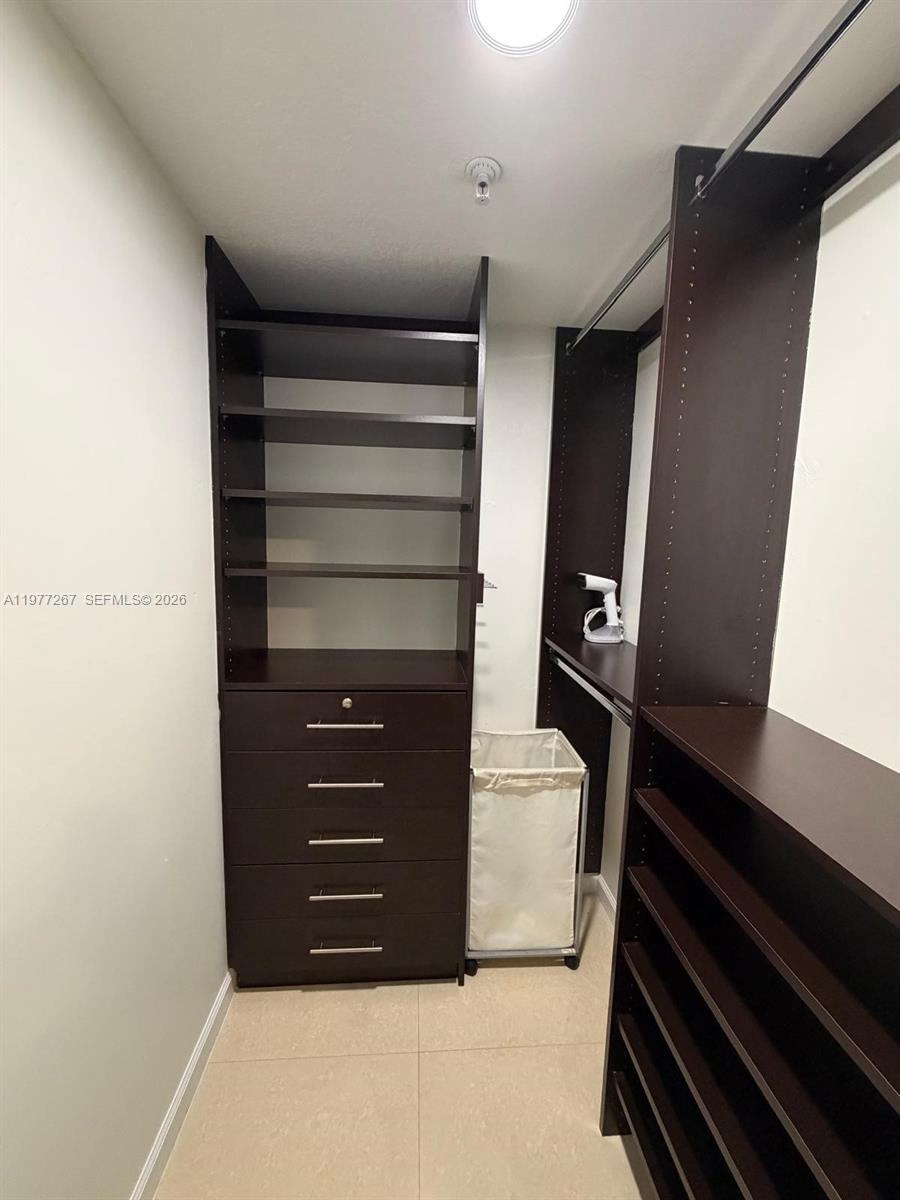 THE SAIL CONDO - Residential Lease