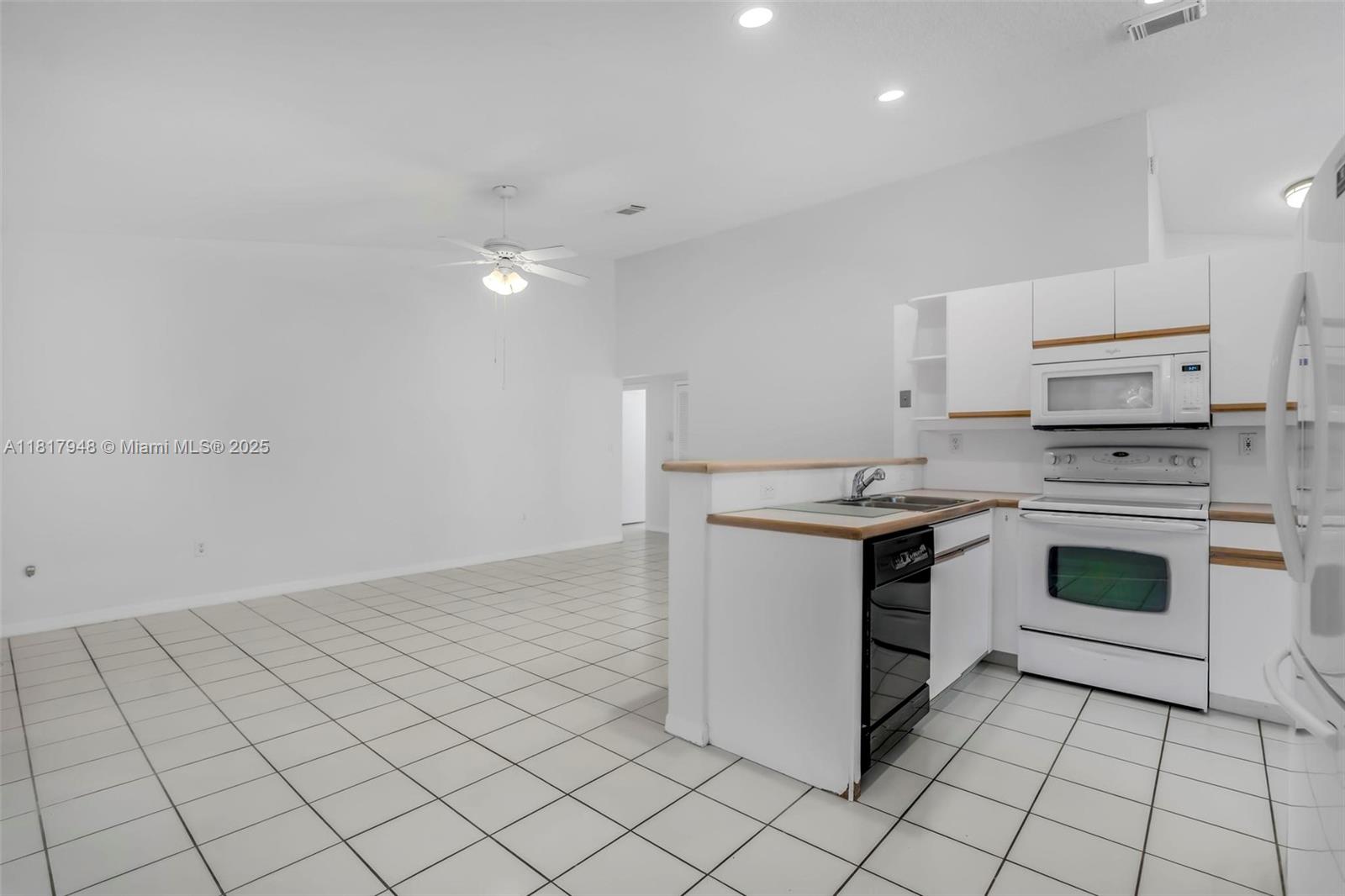 CHAPEL TRAIL II - Residential