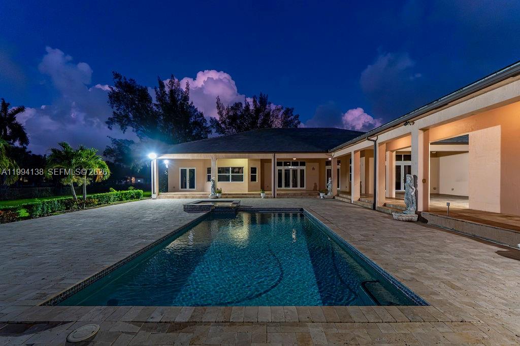 COUNTRY CLUB RANCHES SEC - Residential