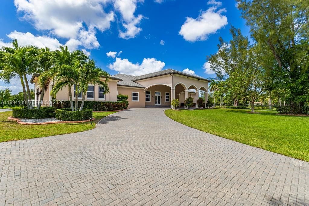 Photo of 4800 SW 141st Ave, Miramar, FL 33027 (MLS # A11994138)