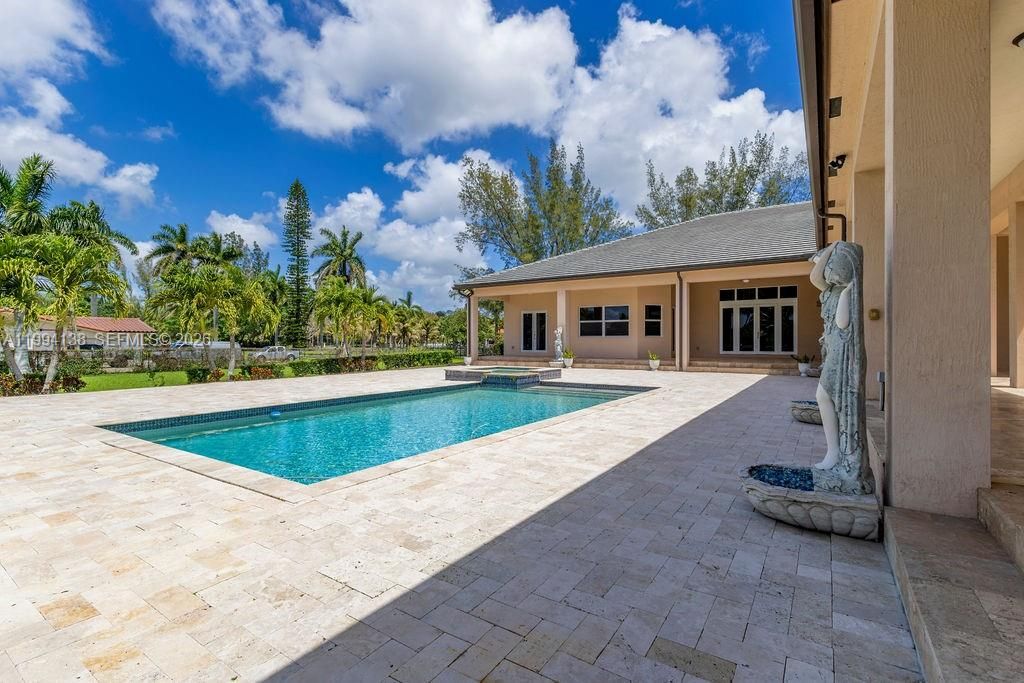 Photo of 4800 SW 141st Ave, Miramar, FL 33027 (MLS # A11994138)