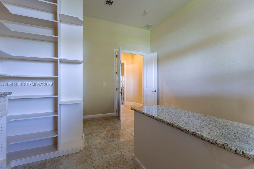 COUNTRY CLUB RANCHES SEC - Residential