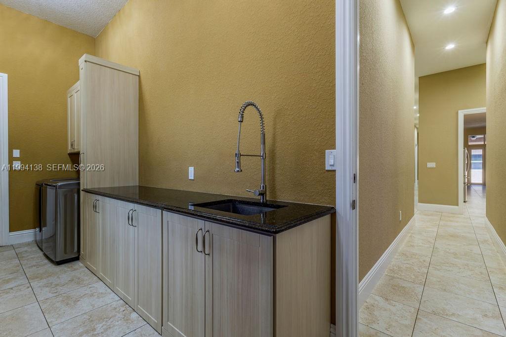 COUNTRY CLUB RANCHES SEC - Residential