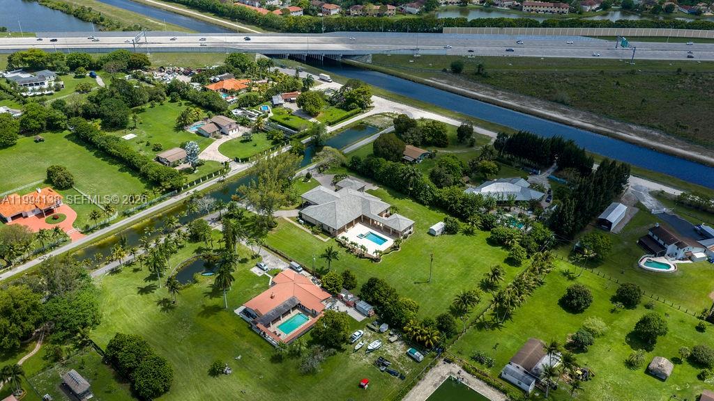 COUNTRY CLUB RANCHES SEC - Residential