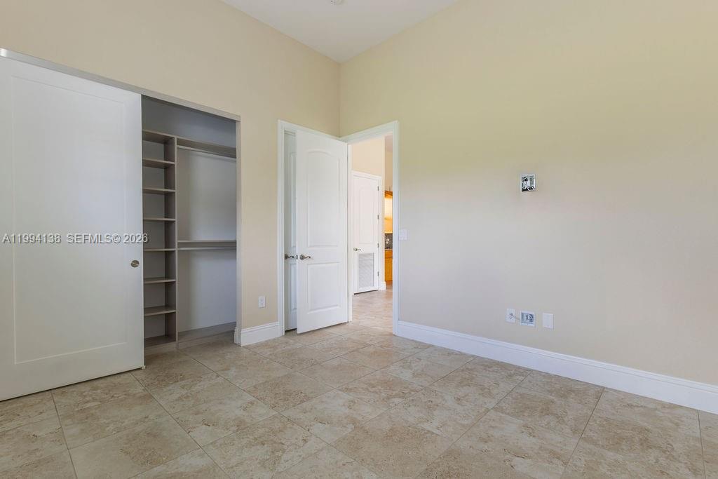 COUNTRY CLUB RANCHES SEC - Residential