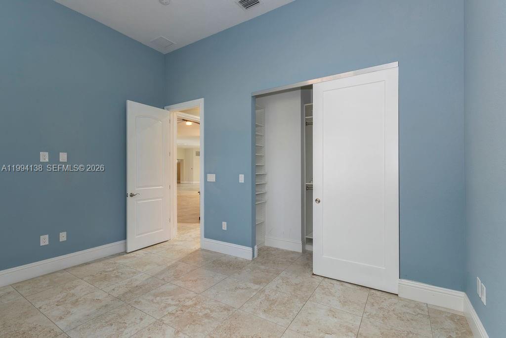 COUNTRY CLUB RANCHES SEC - Residential