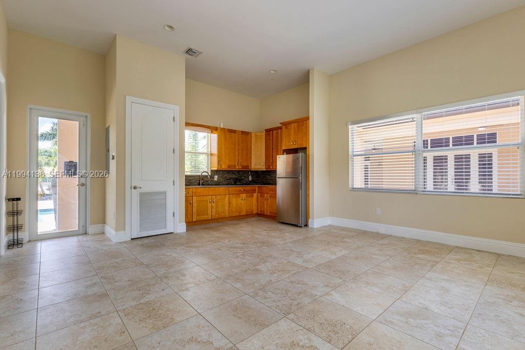 COUNTRY CLUB RANCHES SEC - Residential