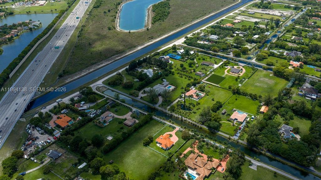 COUNTRY CLUB RANCHES SEC - Residential