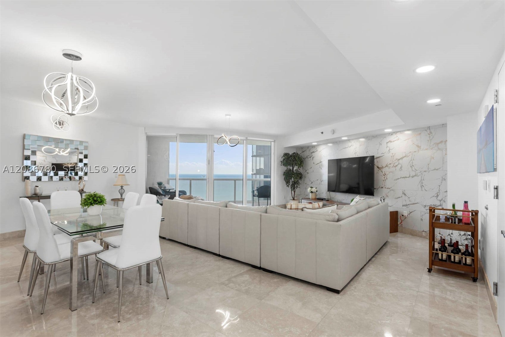 17201 Collins Ave 3304