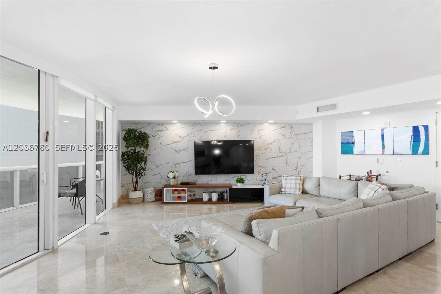 17201 Collins Ave 3304