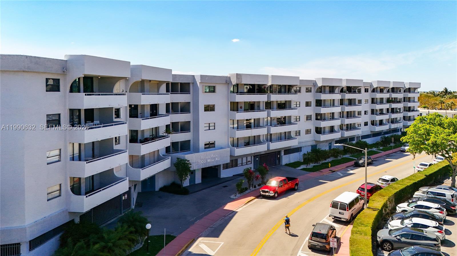 PARKVIEW PLAZA CONDO - Residential