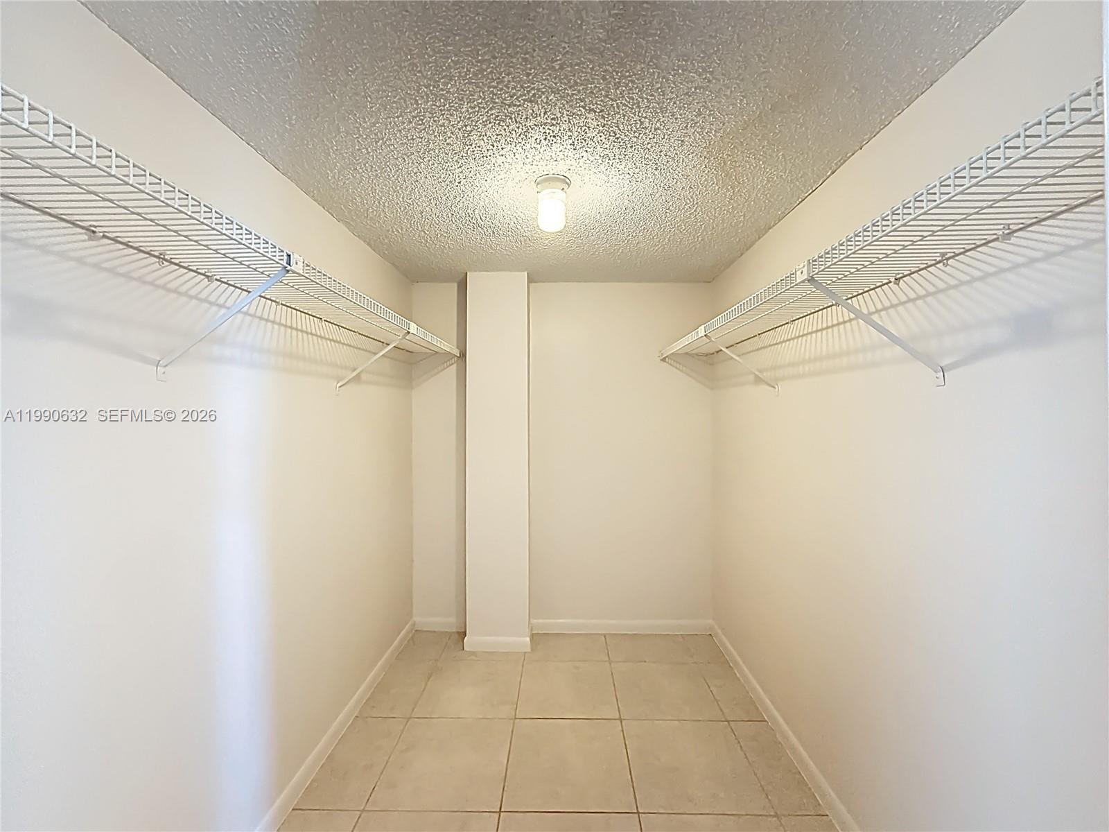 PARKVIEW PLAZA CONDO - Residential