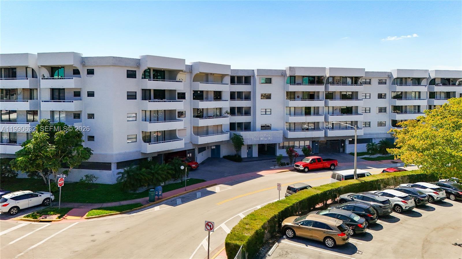 PARKVIEW PLAZA CONDO - Residential