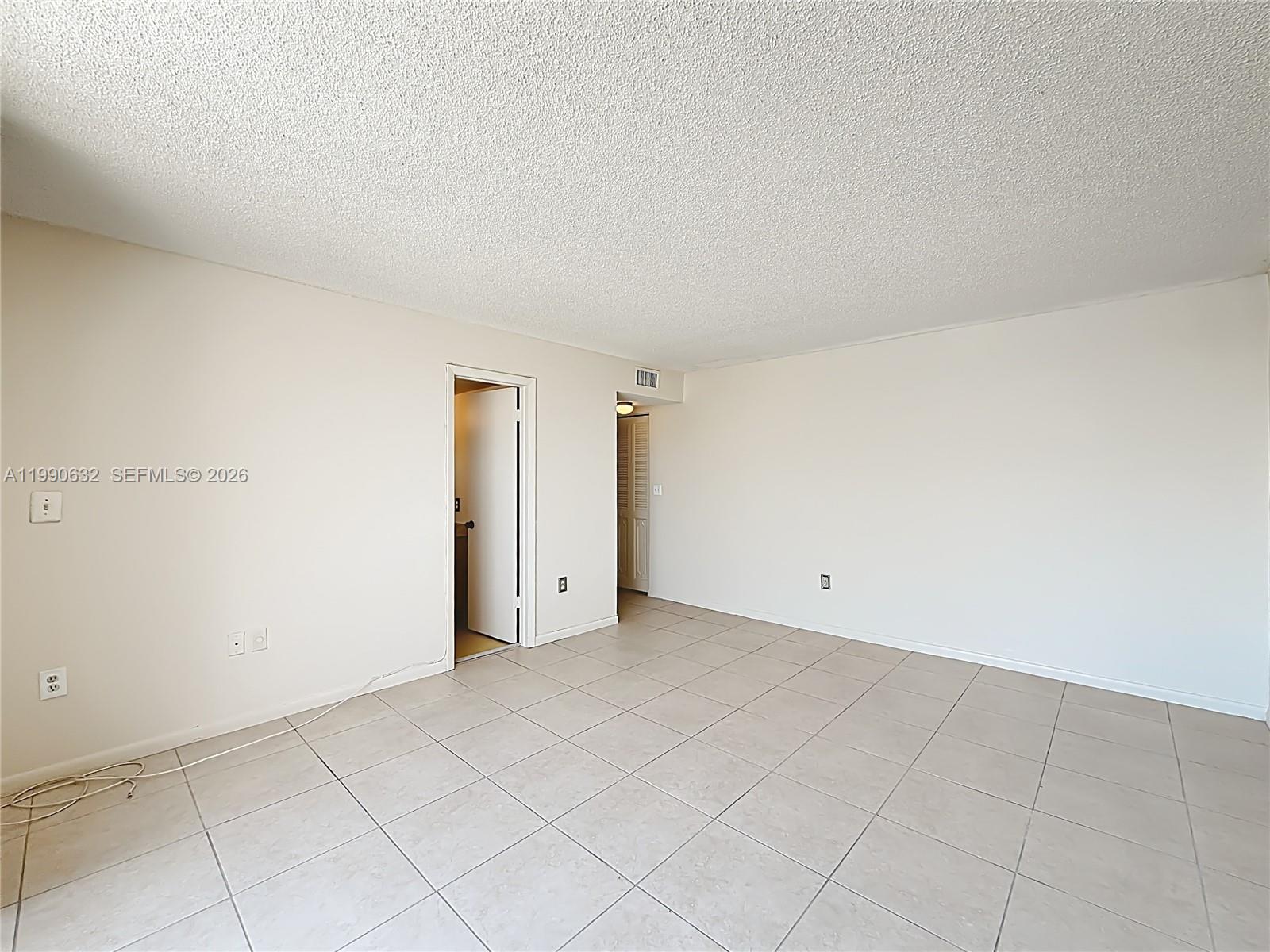 PARKVIEW PLAZA CONDO - Residential