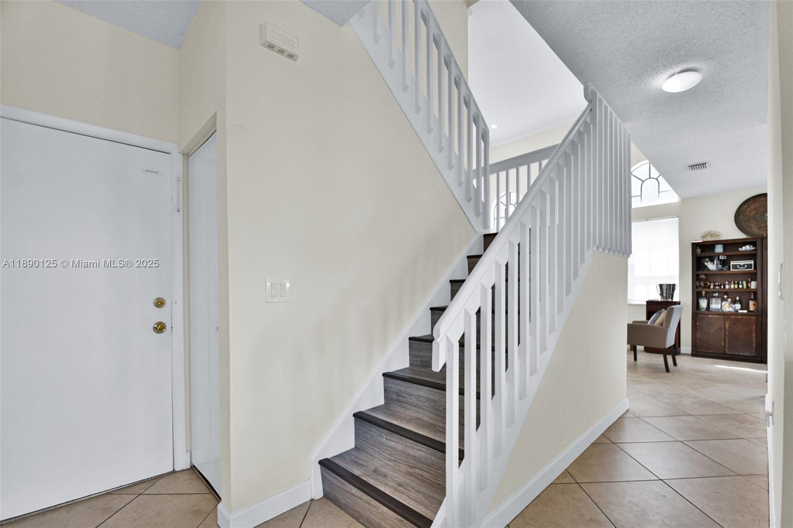 RAMBLEWOOD SOUTH - Residential Lease