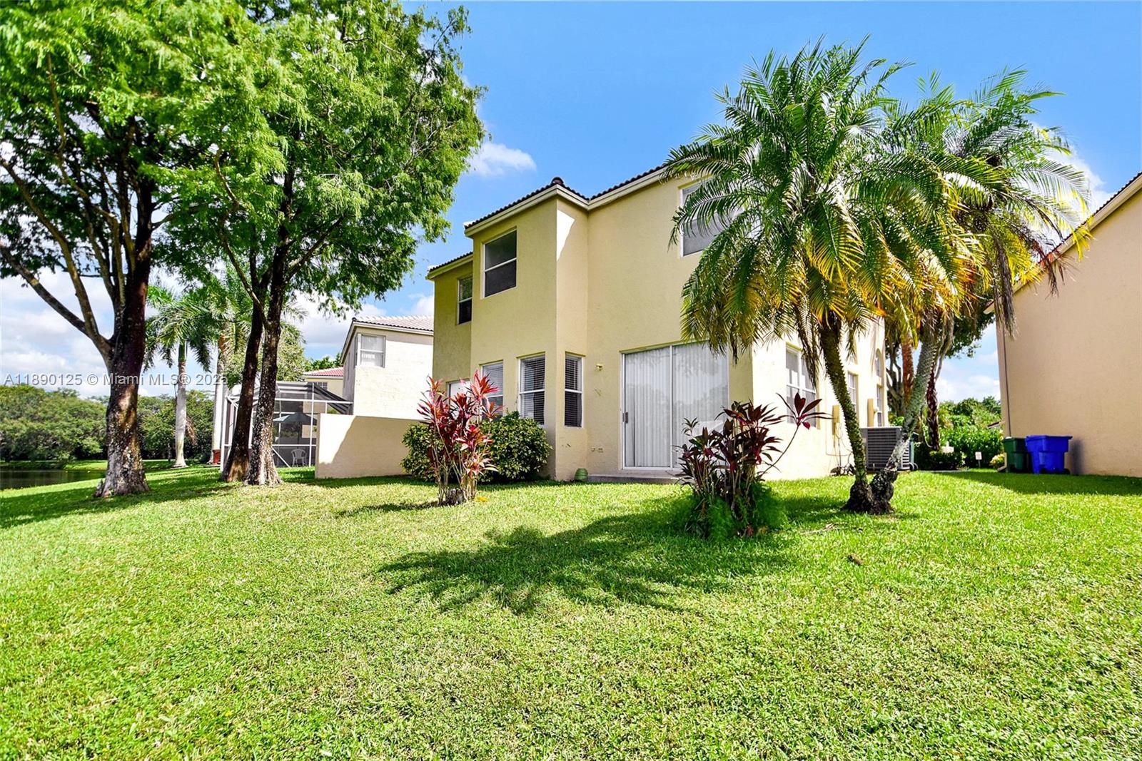 RAMBLEWOOD SOUTH - Residential Lease