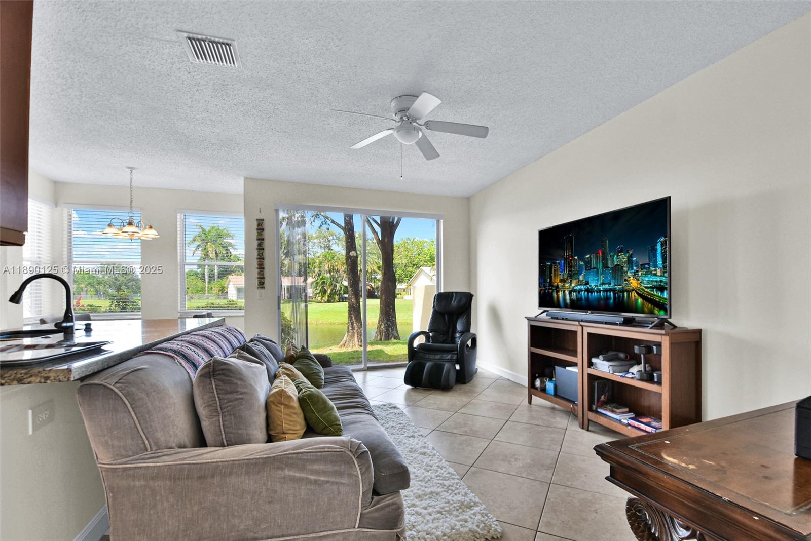 RAMBLEWOOD SOUTH - Residential Lease