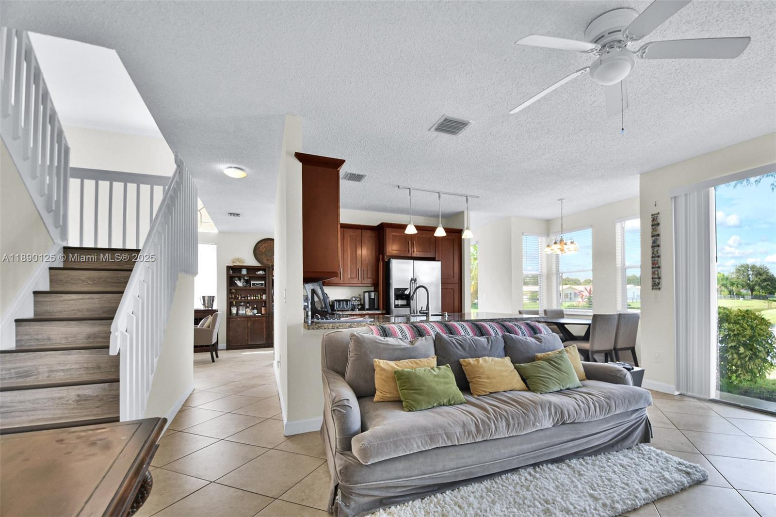 RAMBLEWOOD SOUTH - Residential Lease