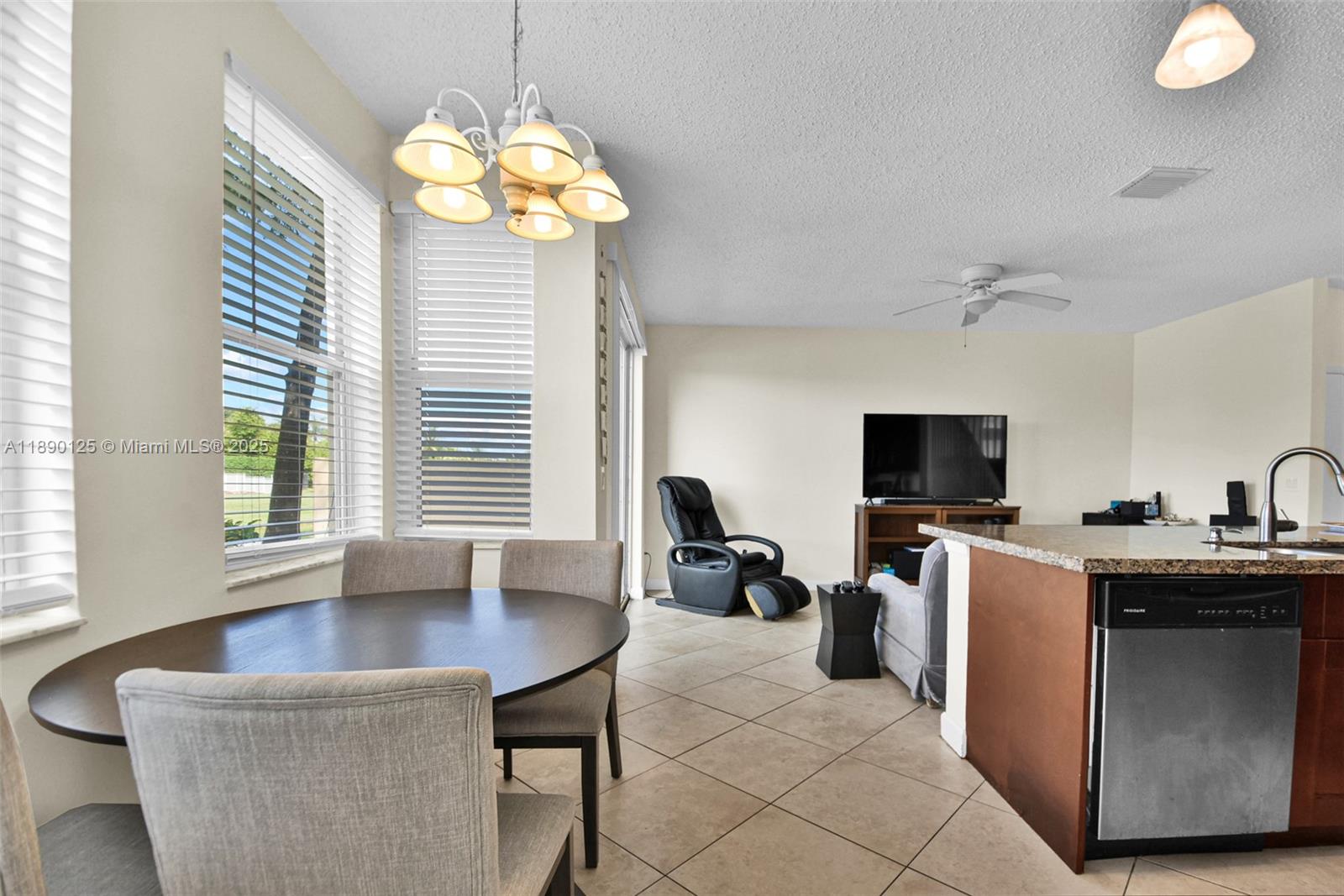 RAMBLEWOOD SOUTH - Residential Lease