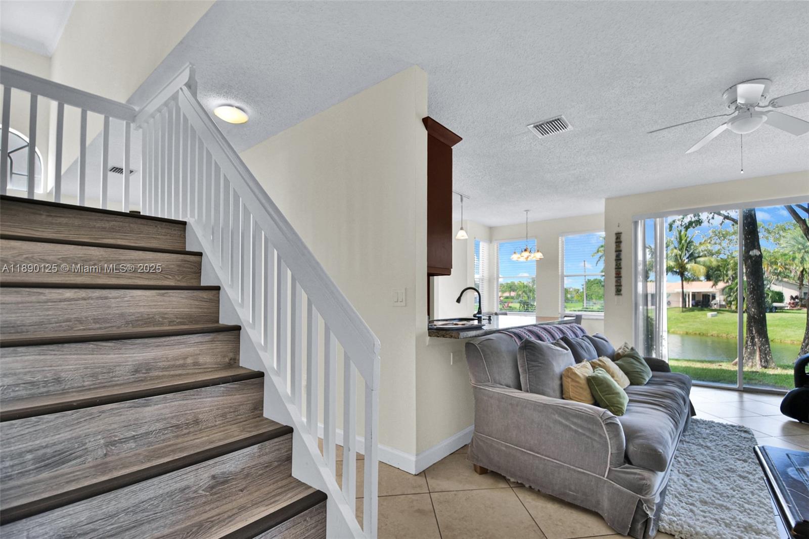 RAMBLEWOOD SOUTH - Residential Lease