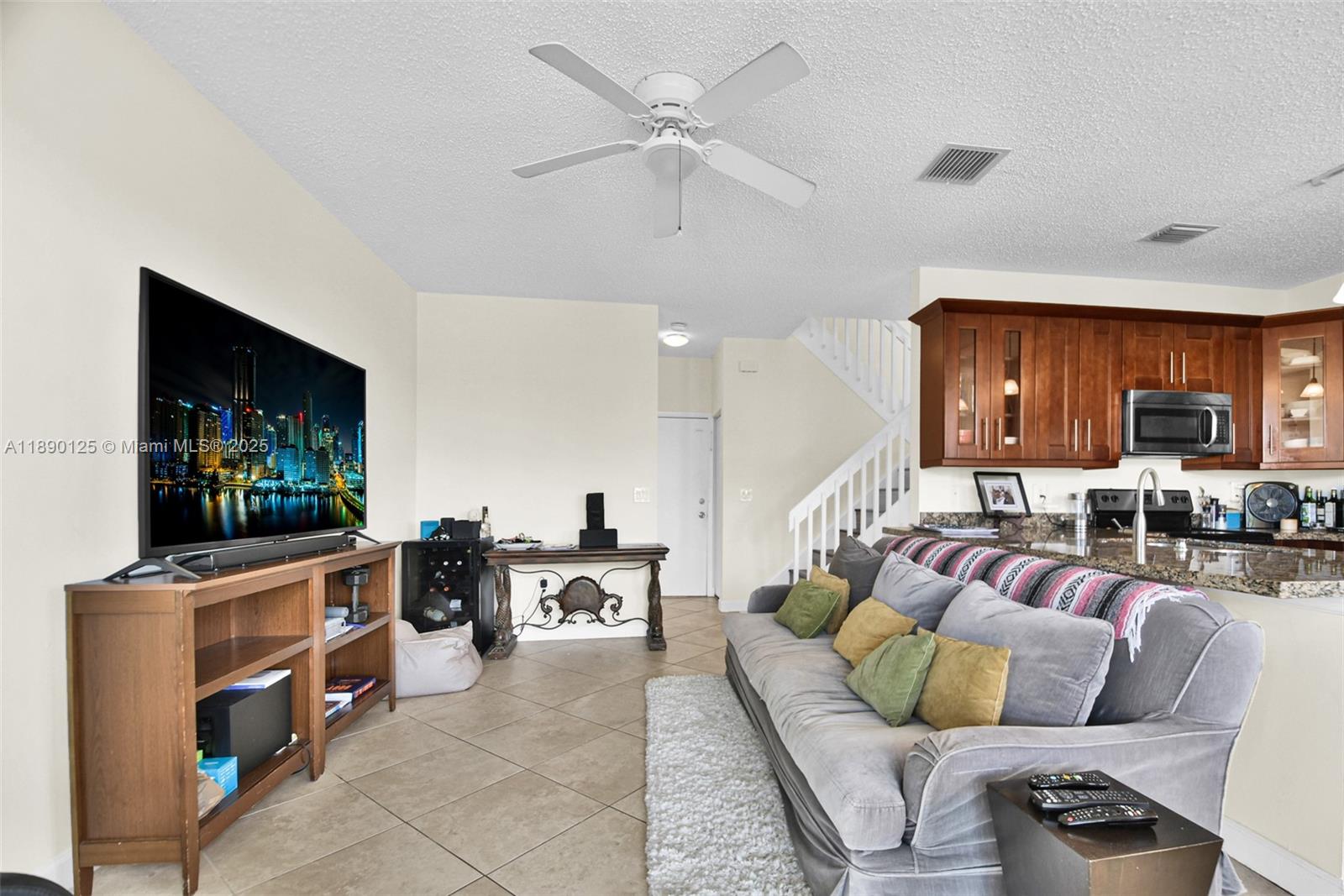 RAMBLEWOOD SOUTH - Residential Lease