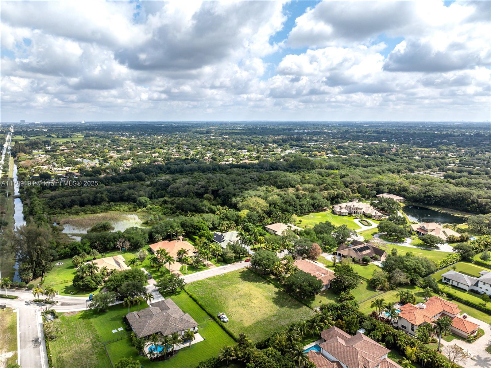 HICKS ESTATES - Land