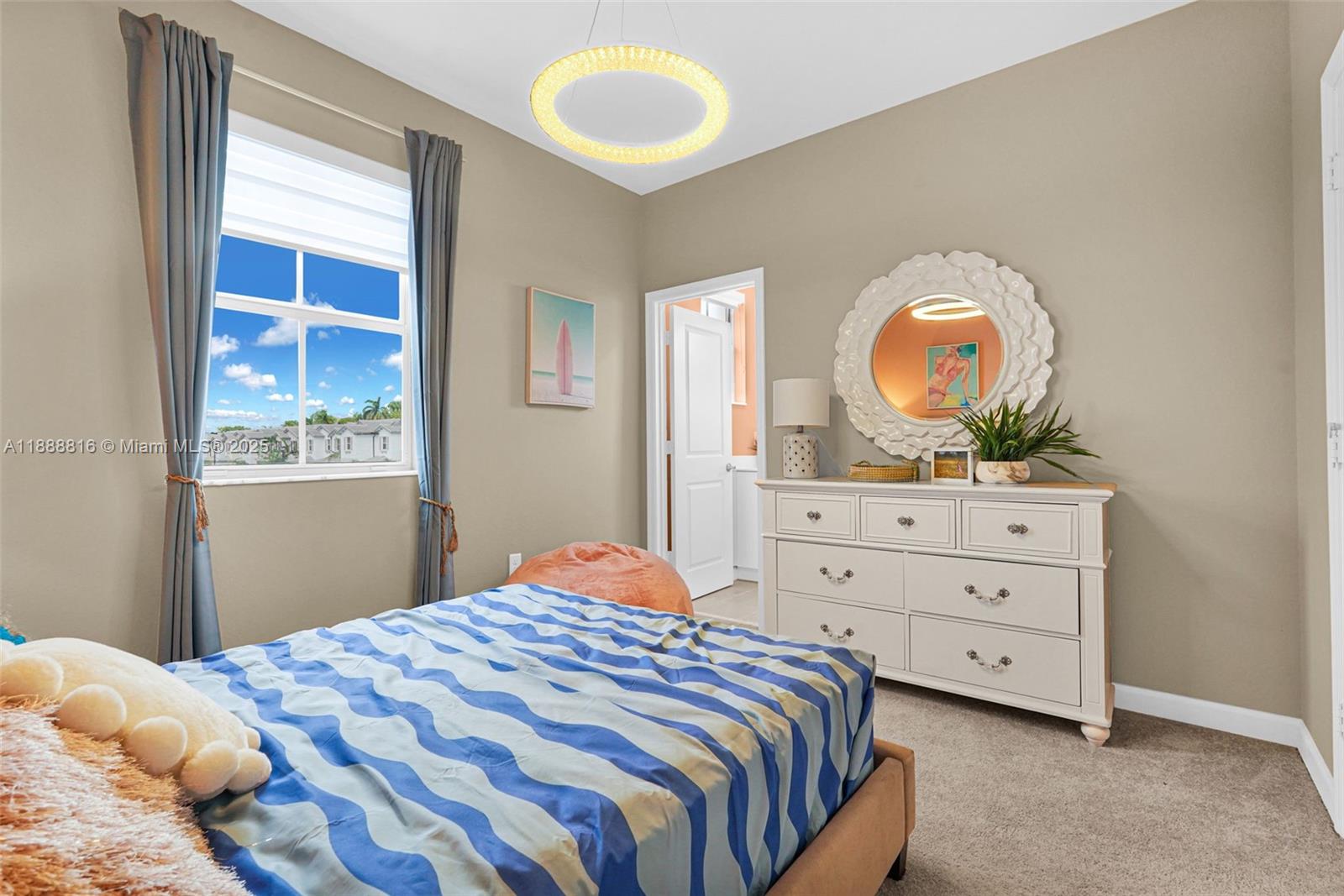 KENDALL ASSEMBLAGE SOUTH - Residential