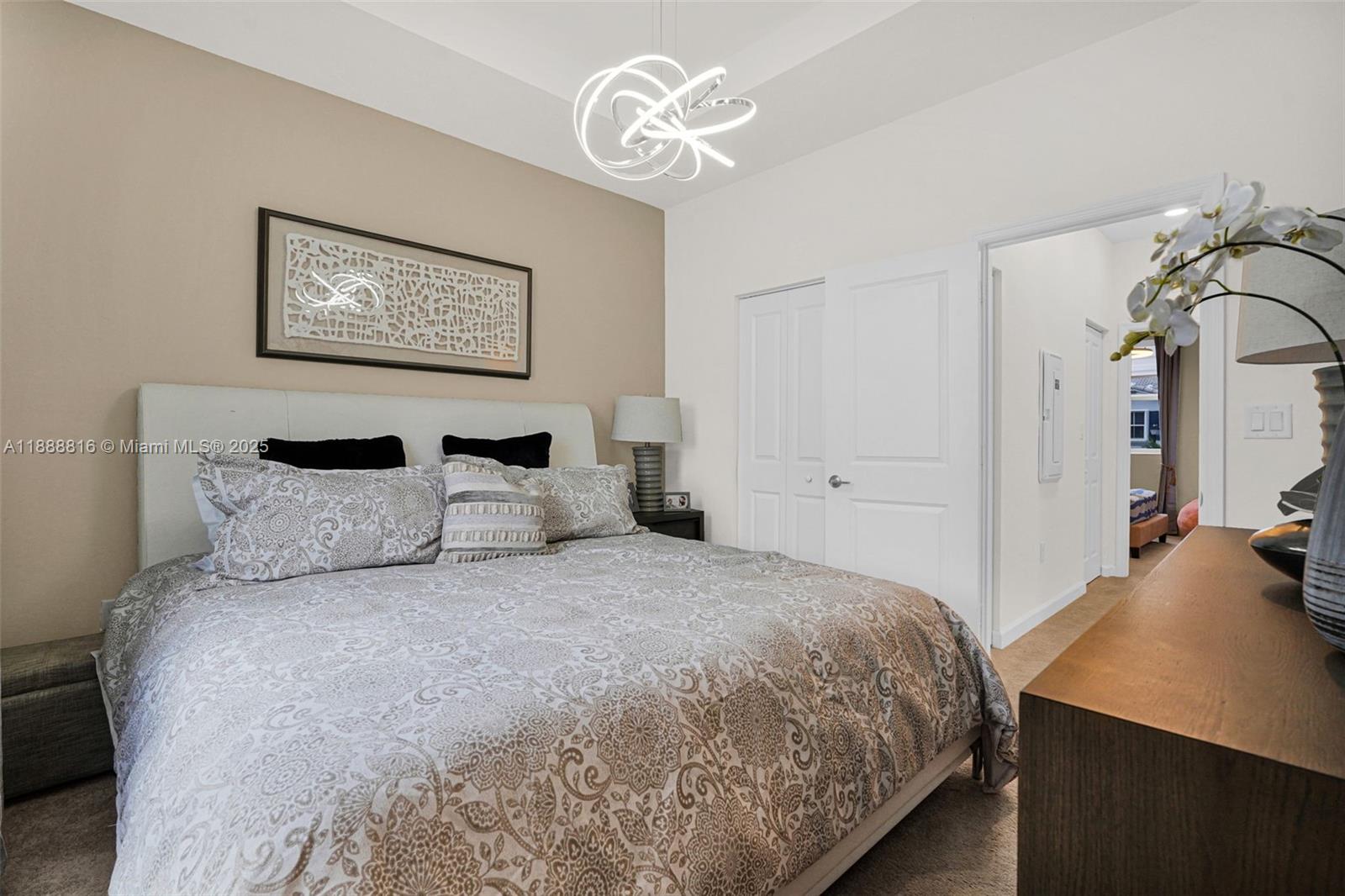 KENDALL ASSEMBLAGE SOUTH - Residential