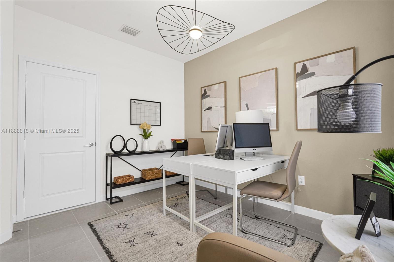 KENDALL ASSEMBLAGE SOUTH - Residential