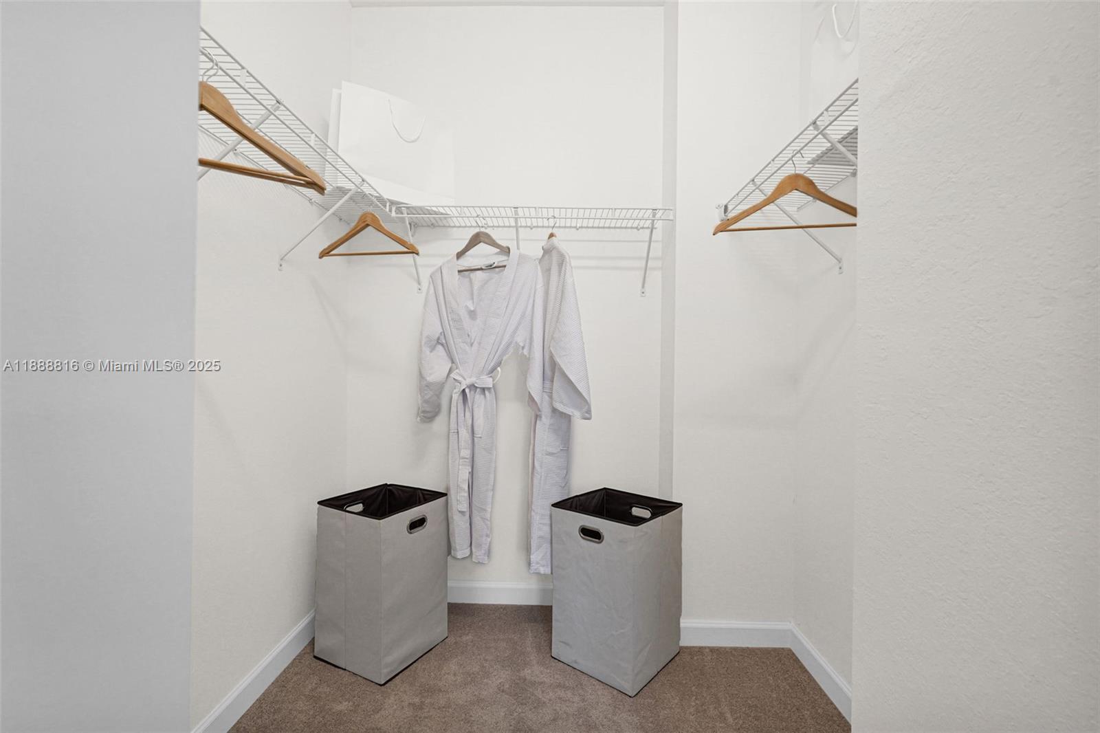 KENDALL ASSEMBLAGE SOUTH - Residential