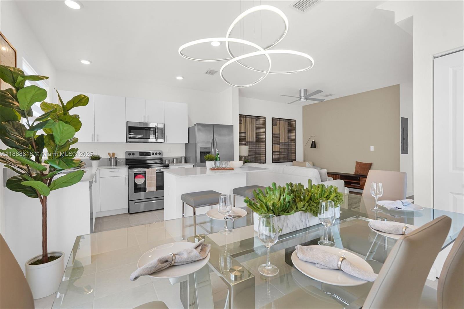 KENDALL ASSEMBLAGE SOUTH - Residential