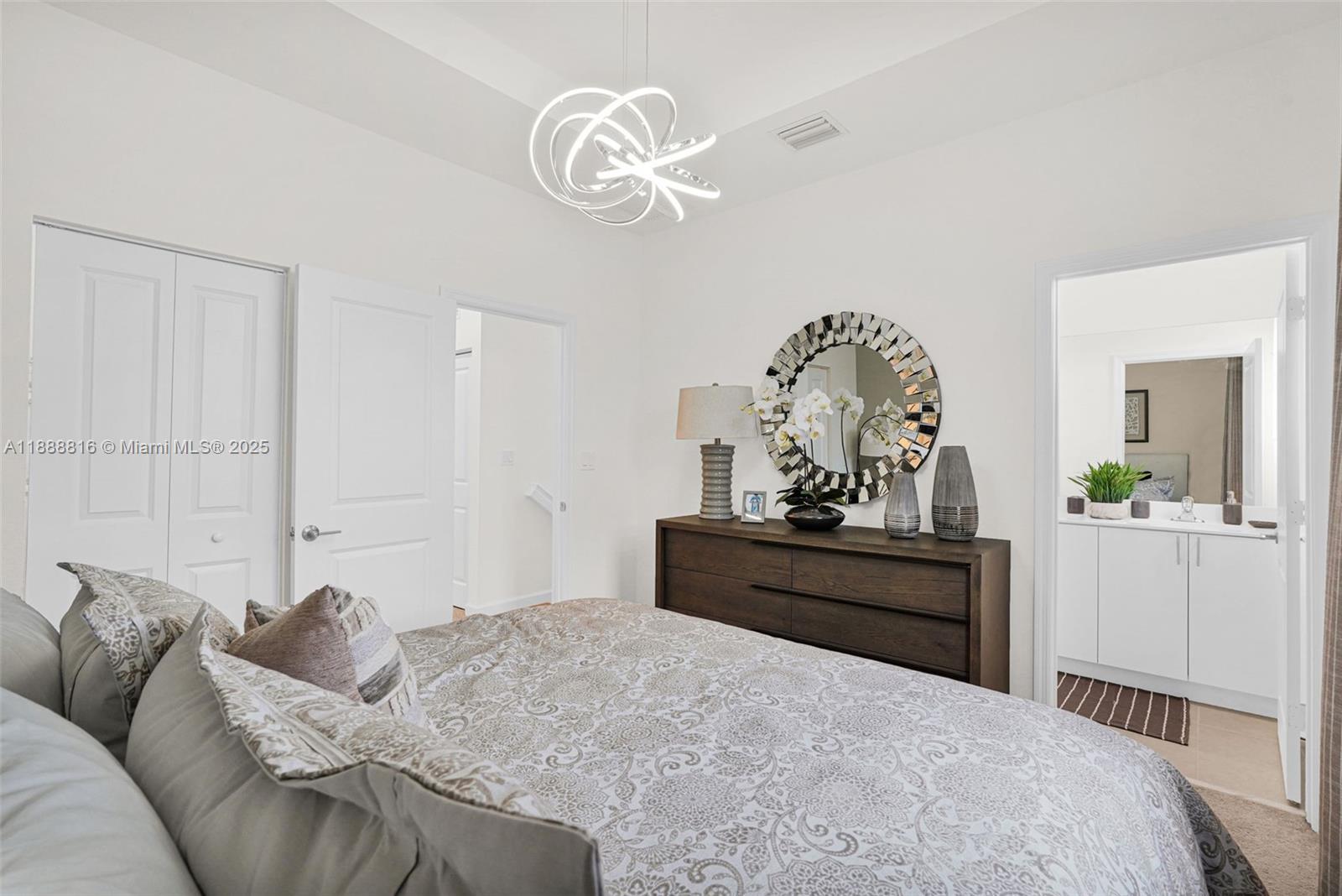 KENDALL ASSEMBLAGE SOUTH - Residential