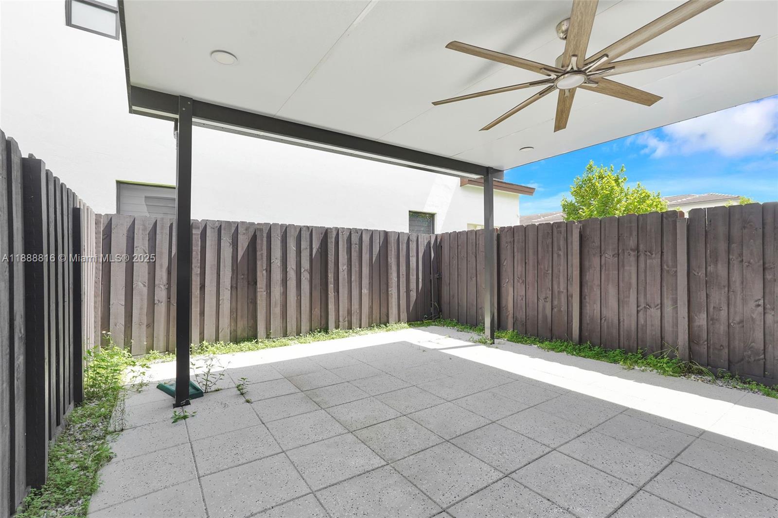 KENDALL ASSEMBLAGE SOUTH - Residential